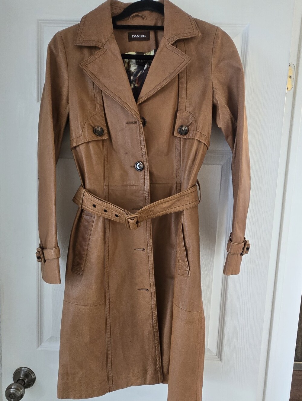 Danier Women's Tan Leather Trench Coat with Belted Waist, Size 2XS